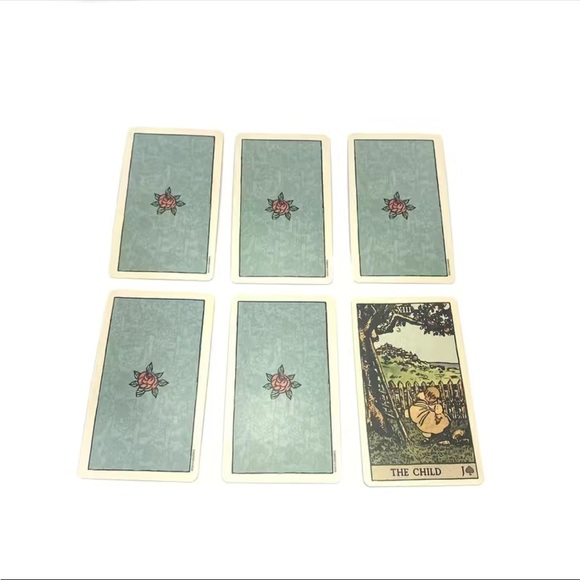 Pixie’s Astounding tarot oracle card deck - Picture 10 of 16